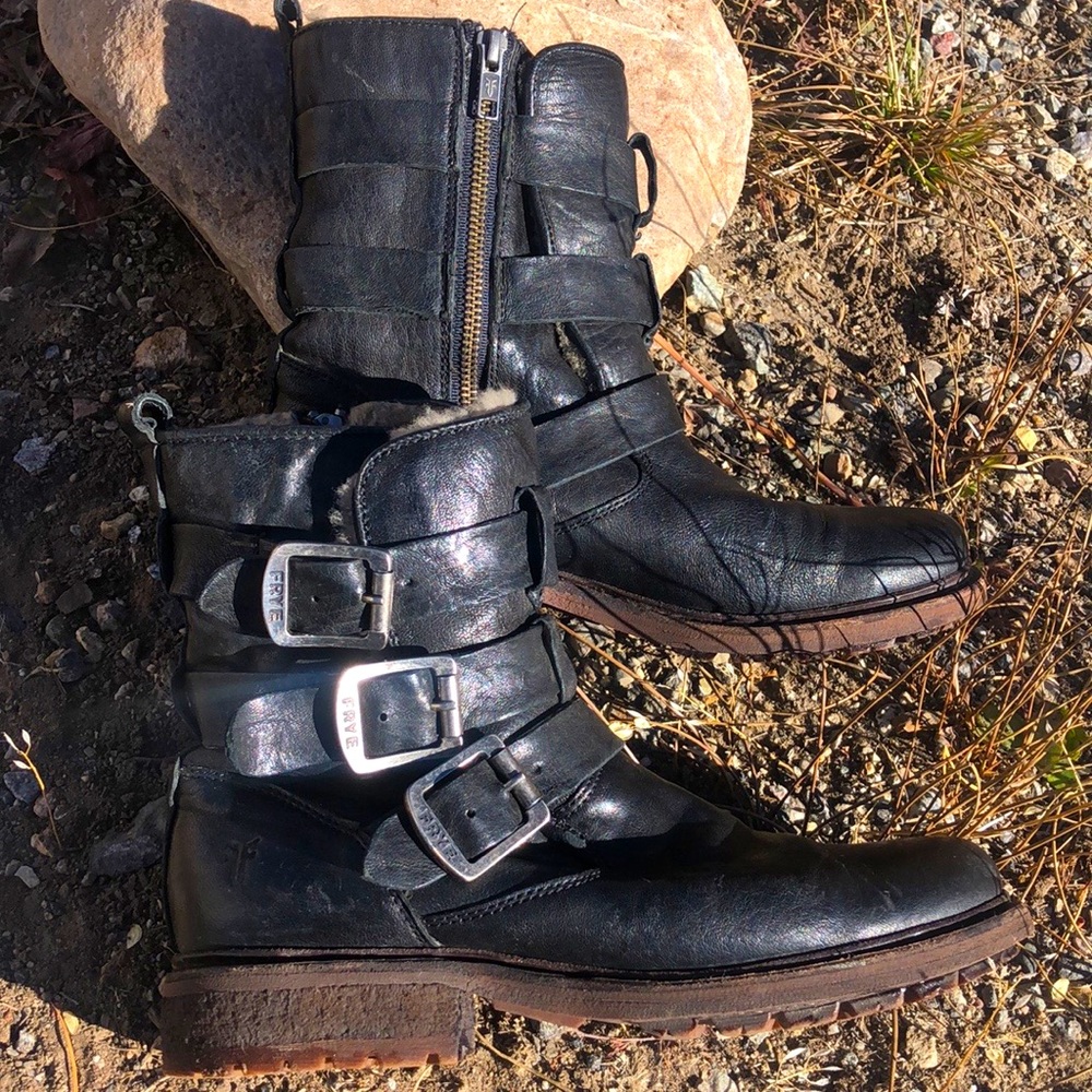 Frye Women’s Valerie Shearling Moto Boots in Black size 8